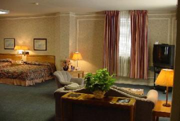 Wilshire Royale Howard Johnson Hotel - Los Angeles — Photos 1